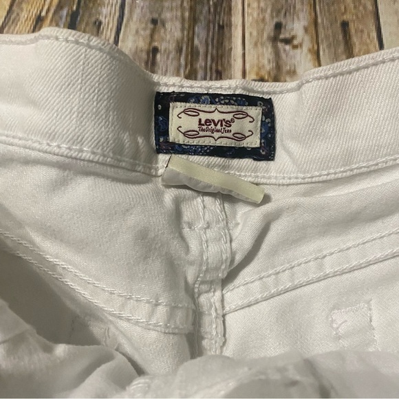 Levis Mid Rise Mid Length Jean Denim White 515 Shorts - Picture 4 of 5